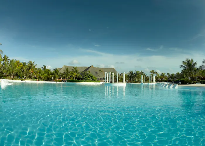 Grand Palladium Colonial & Resort 5*