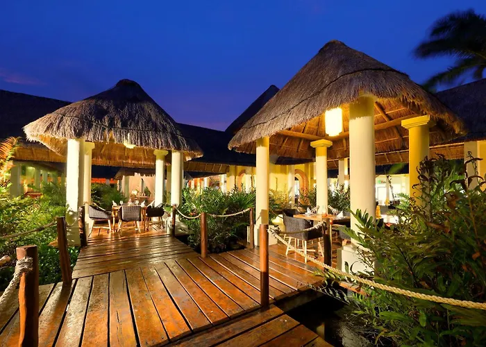 Grand Palladium Colonial & 5* Riviera Maya