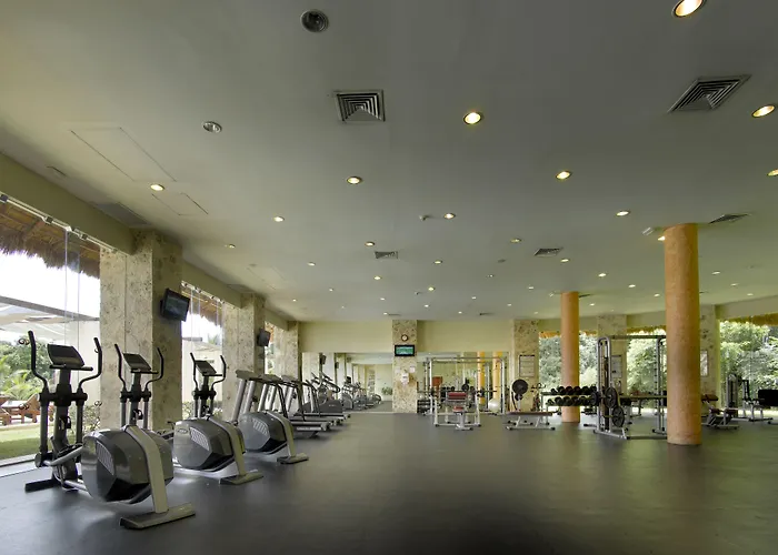 Grand Palladium Colonial & Resort 5*