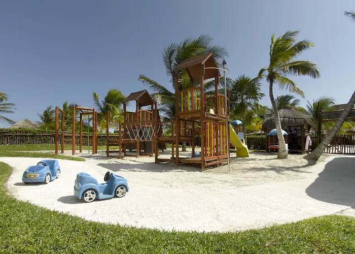 Grand Palladium Colonial & Resort