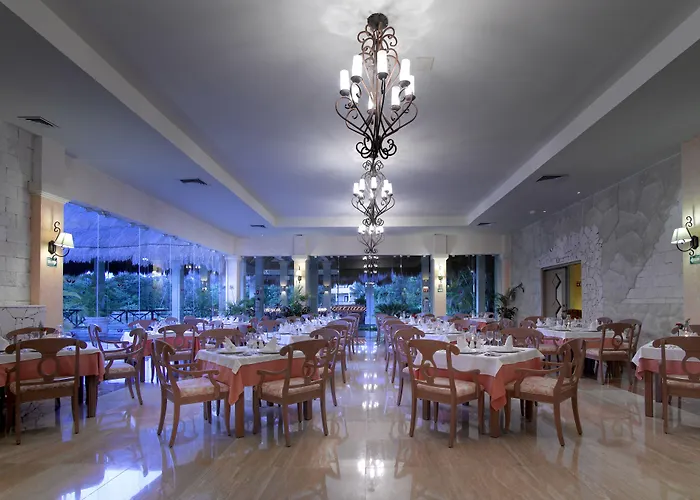 Resort Grand Palladium Colonial & 5*