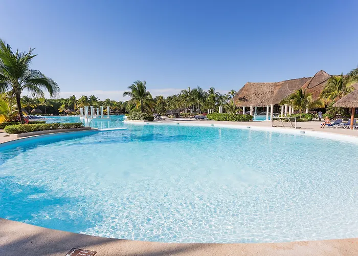 Grand Palladium Colonial & 5*