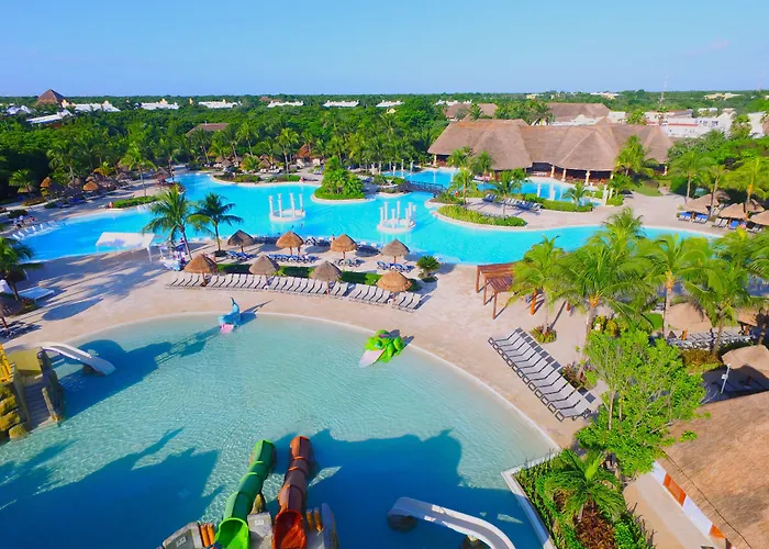 Grand Palladium Colonial & 5*