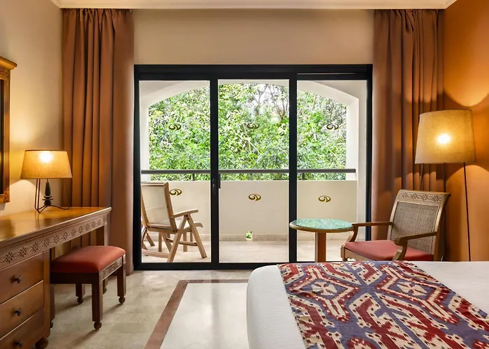Resort Grand Palladium Colonial &